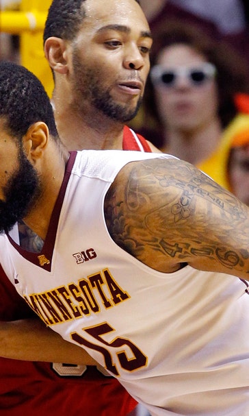 Walker helps Minnesota roll by Nebraska
